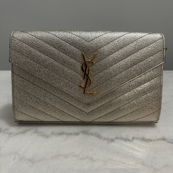CASSANDRE ENVELOPE CHAIN WALLET - Picture 1 of 5